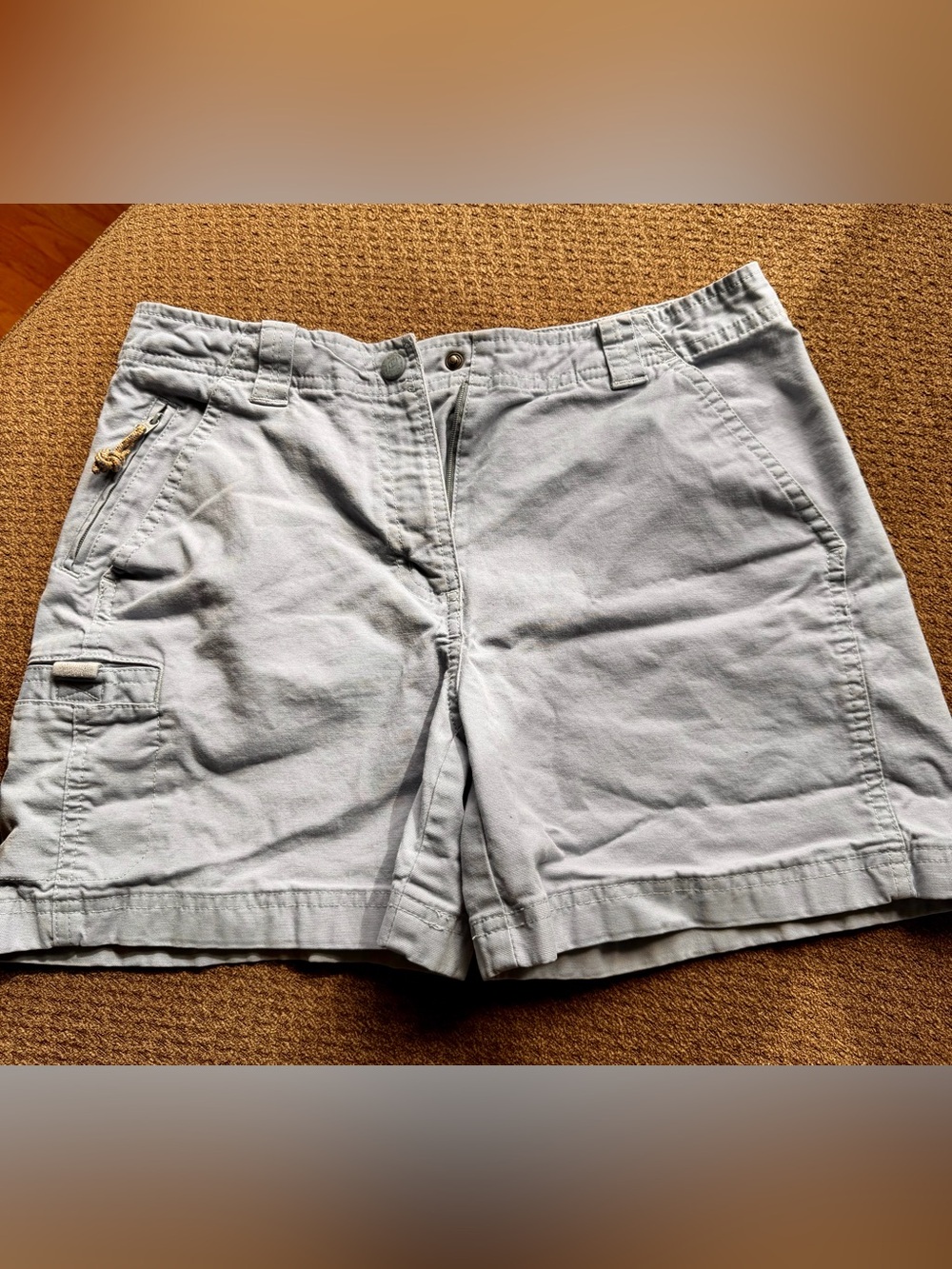 L.L. Bean Light Gray Women’s Flat-Front Cotton Shorts - Size 6